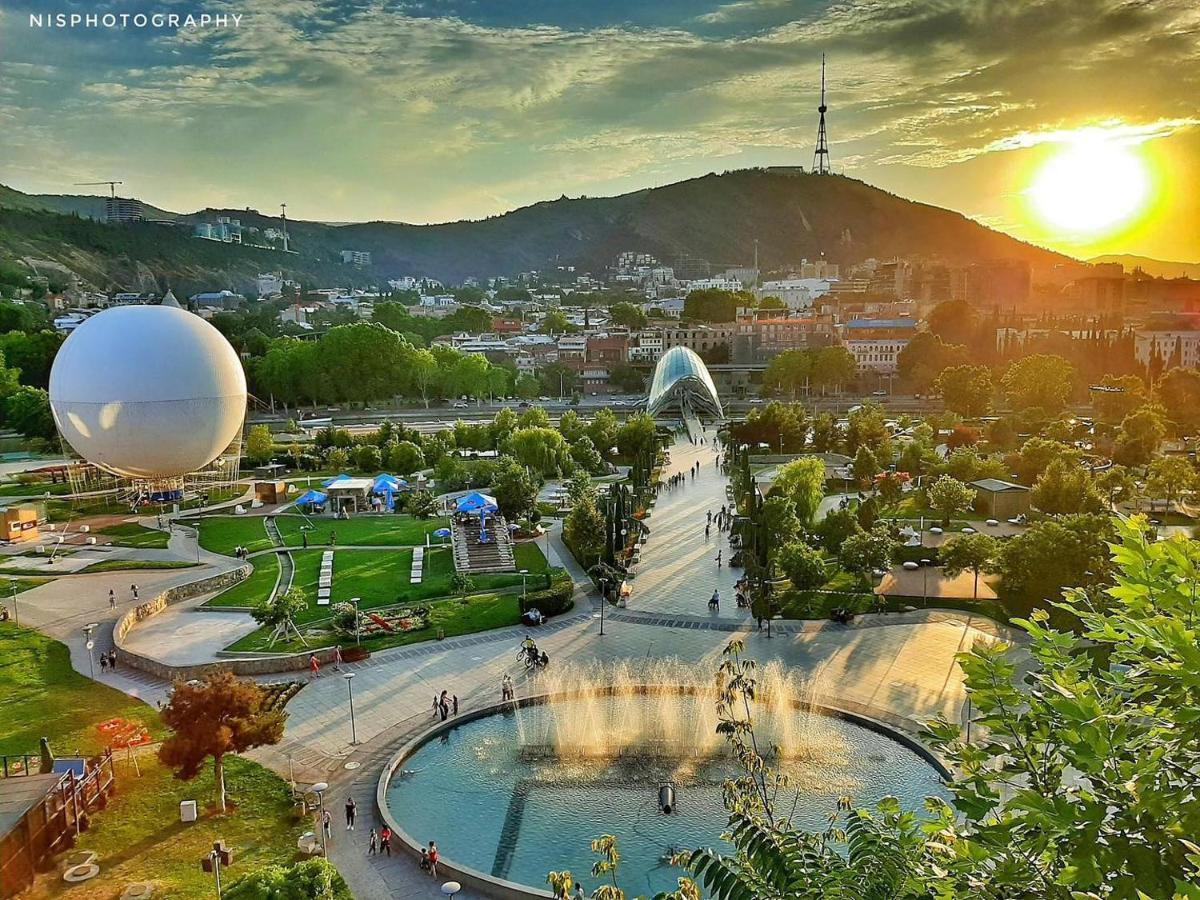 ホテル Terrace Tbilisi Center エクステリア 写真