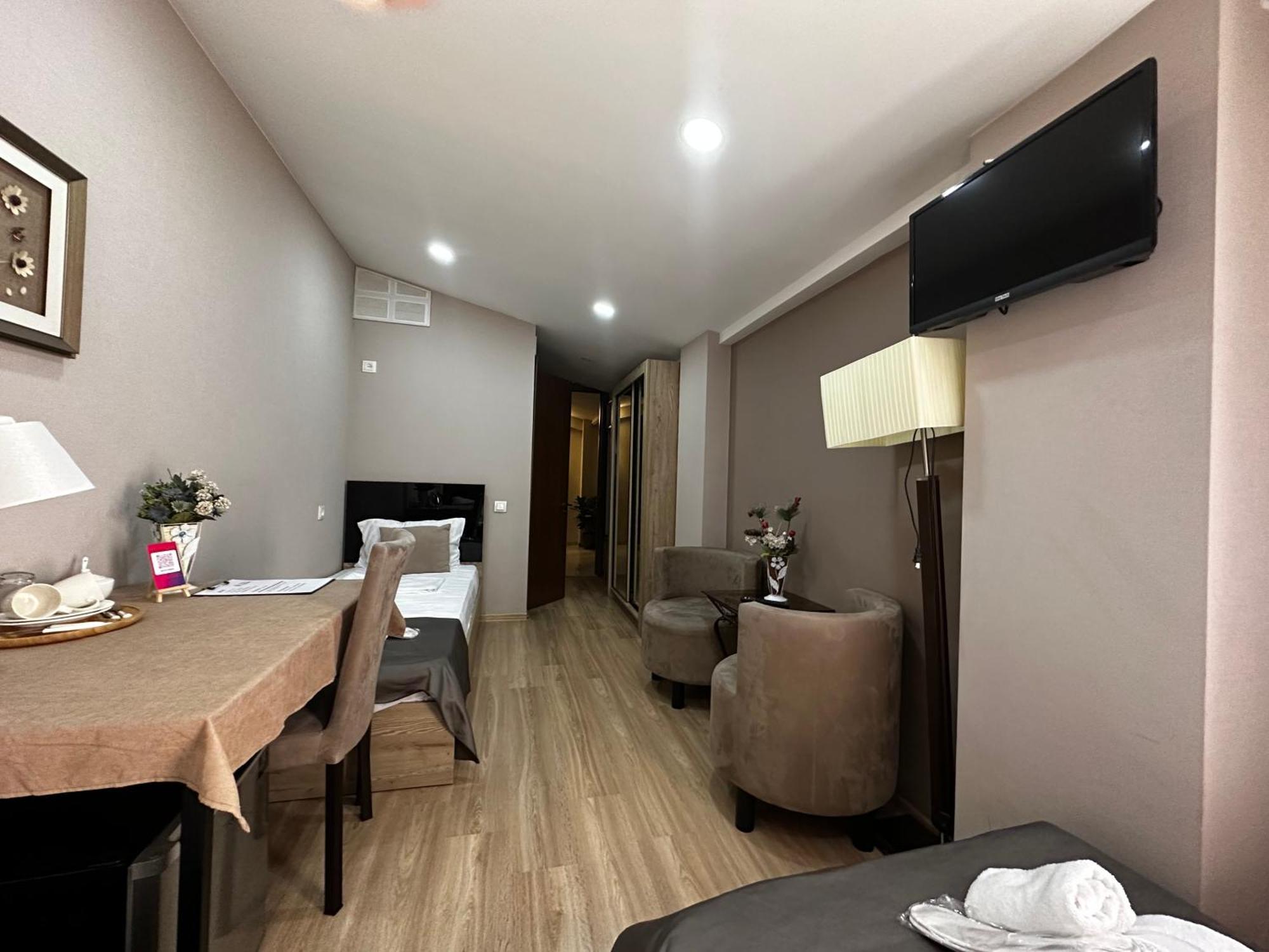 ホテル Terrace Tbilisi Center エクステリア 写真