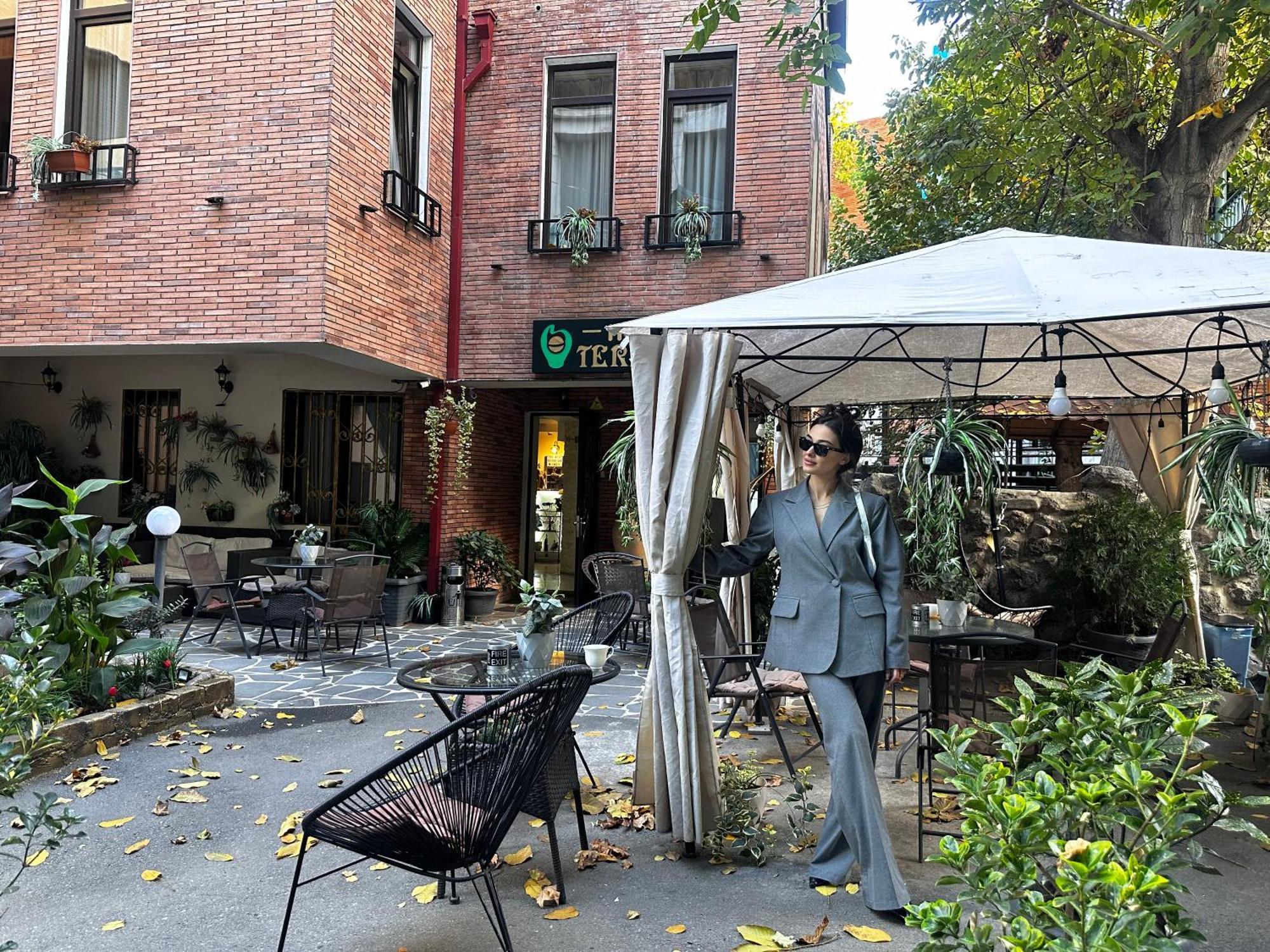 ホテル Terrace Tbilisi Center エクステリア 写真